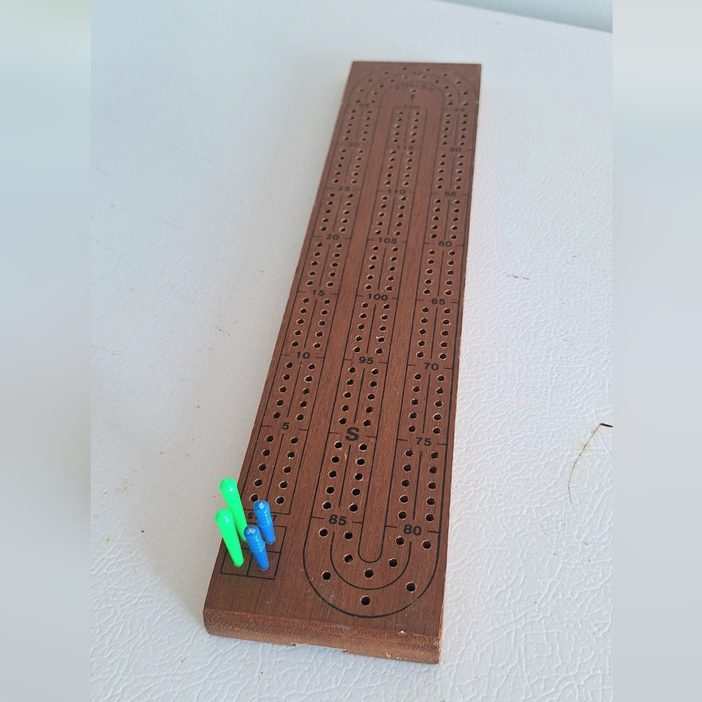 Vintage Cribbage game board